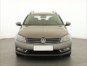 Volkswagen Passat - 2012