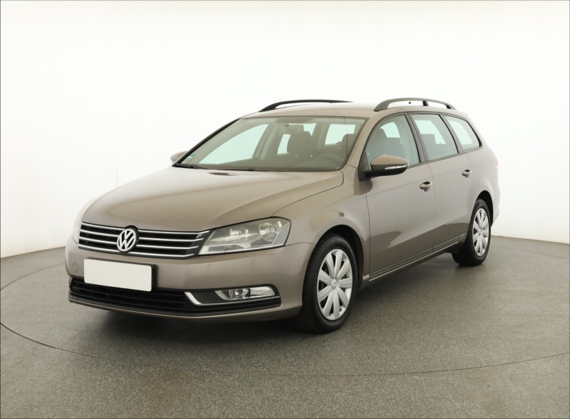 Volkswagen Passat, 2012