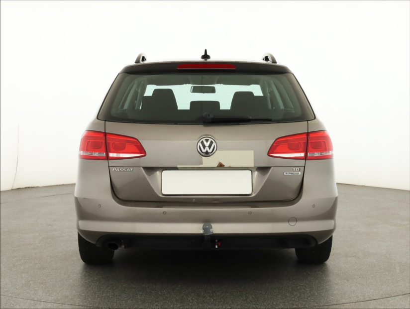Volkswagen Passat, 2012