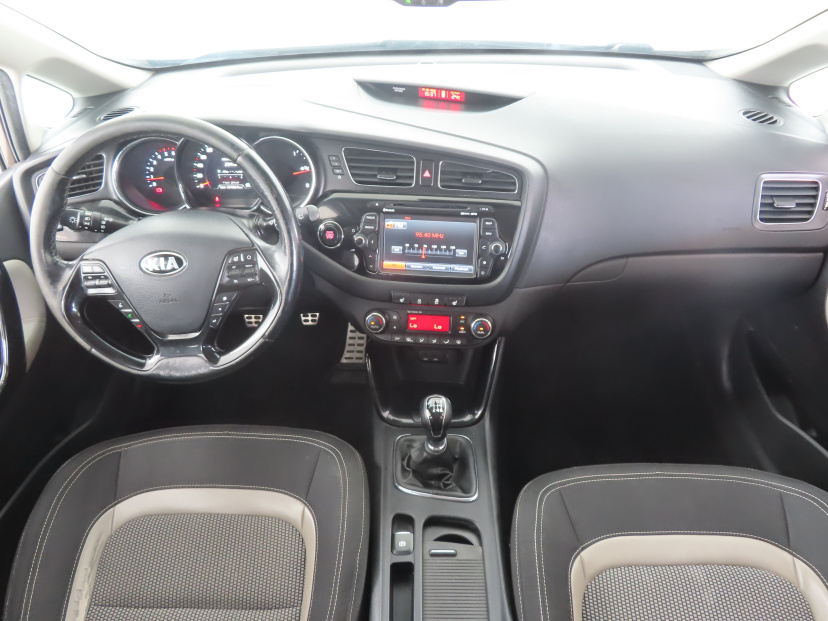 Kia Ceed, 2013