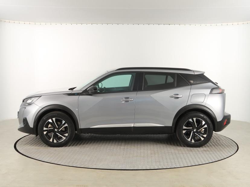 Peugeot e-2008, 2022