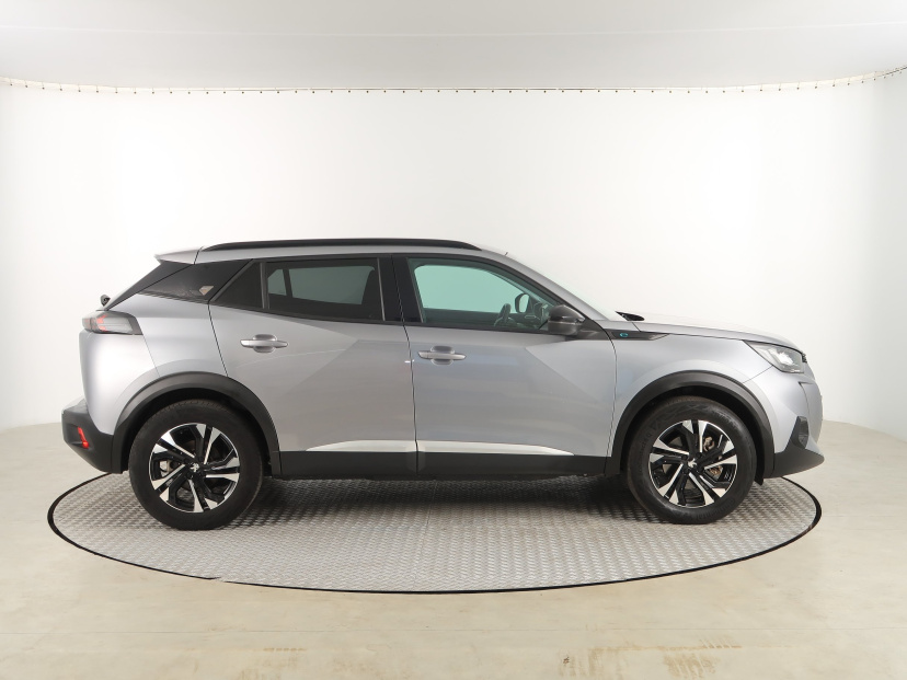 Peugeot e-2008, 2022
