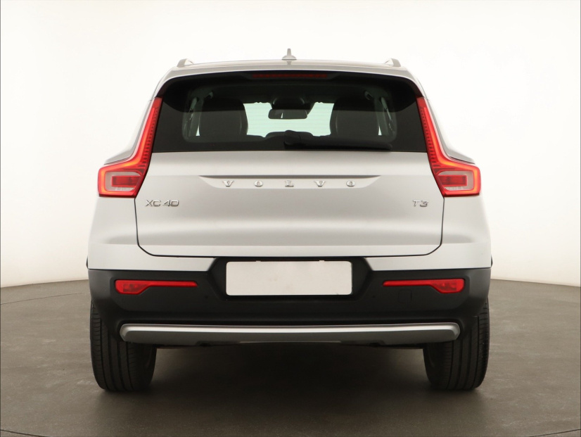 Volvo XC40, 2018
