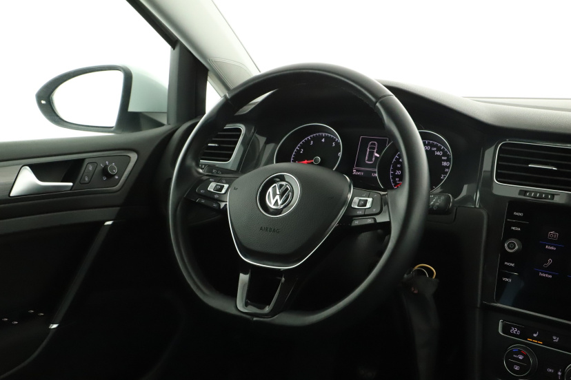 Volkswagen Golf, 2020