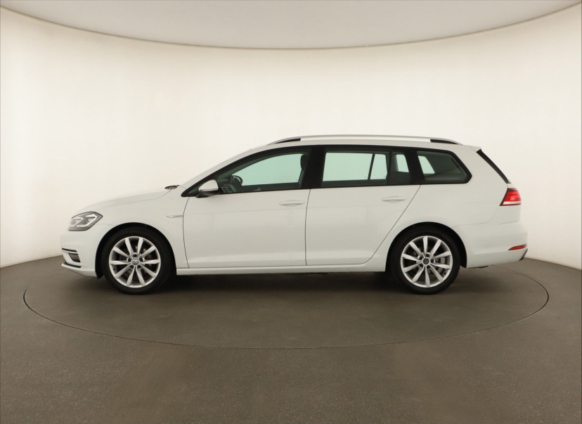 Volkswagen Golf, 2020