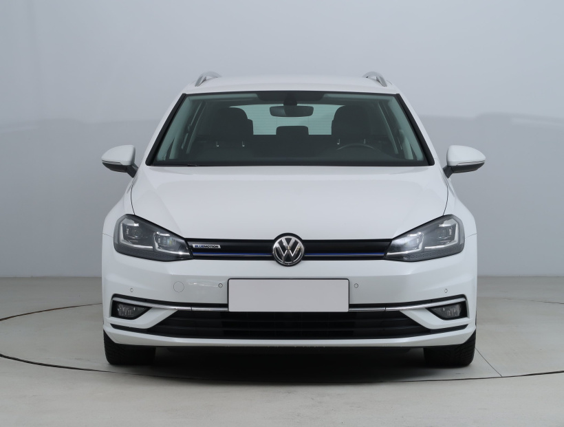 Volkswagen Golf, 2020