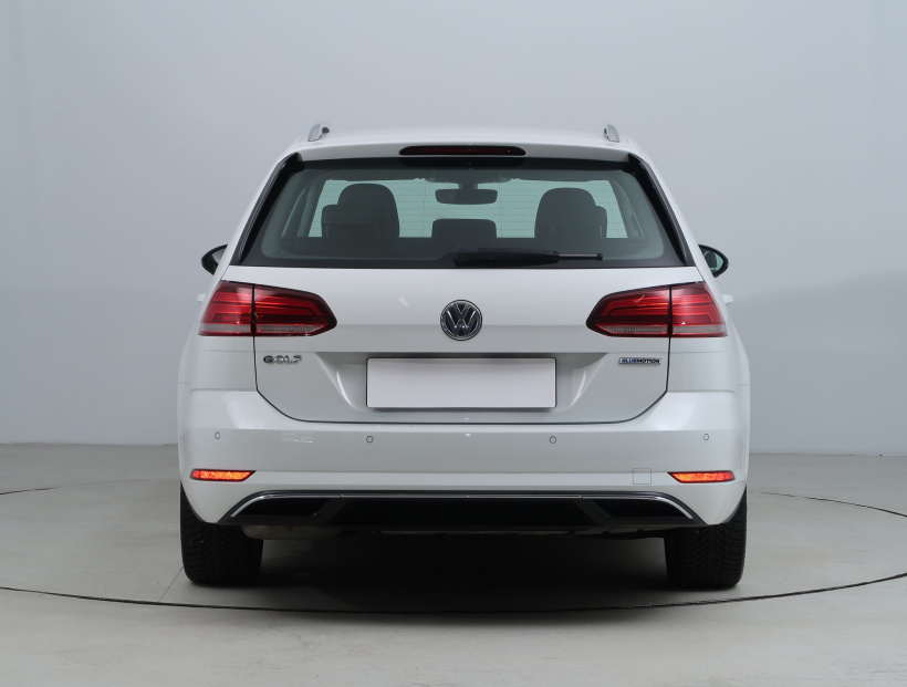 Volkswagen Golf, 2020