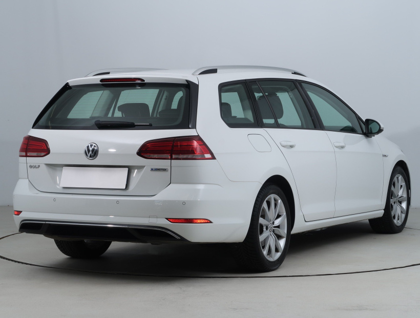 Volkswagen Golf, 2020