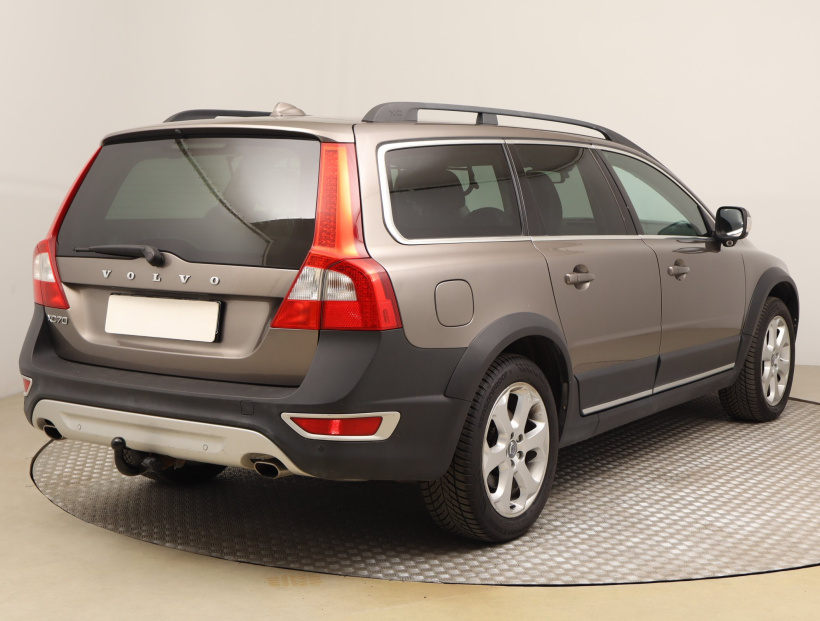 Volvo XC70, 2011