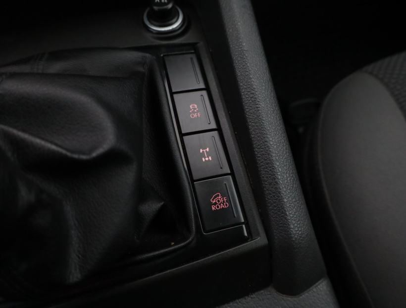 Volkswagen Amarok, 2011