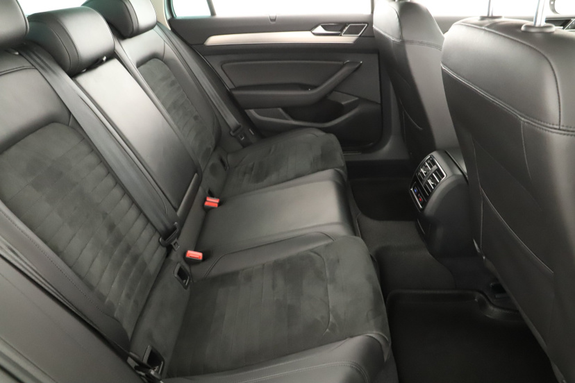 Volkswagen Passat, 2016
