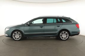 Škoda Superb - 2012