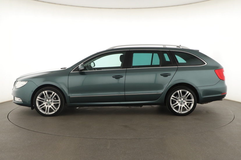Škoda Superb, 2012