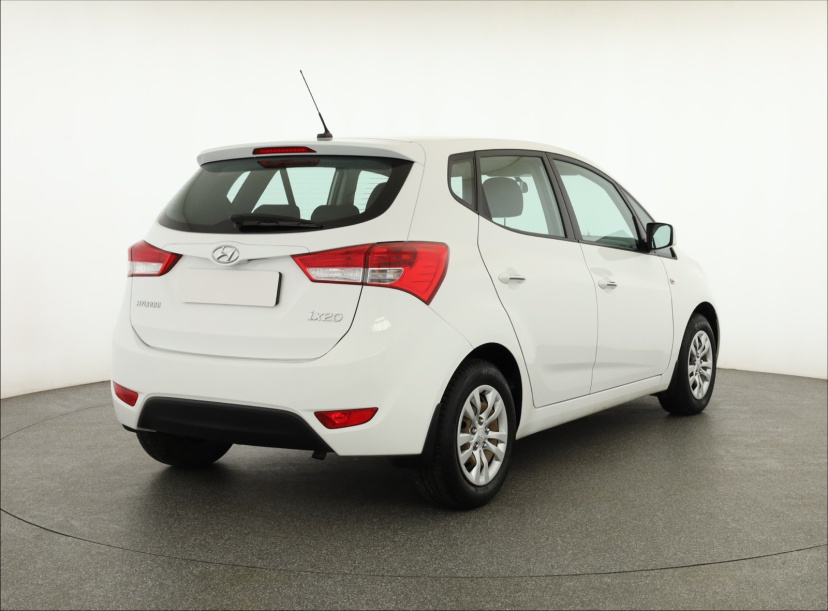 Hyundai ix20, 2016