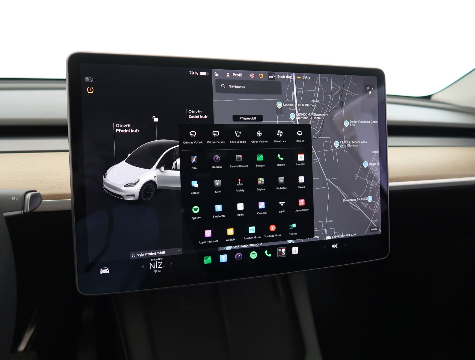 Tesla Model Y Long Range AWD – fotografie 23
