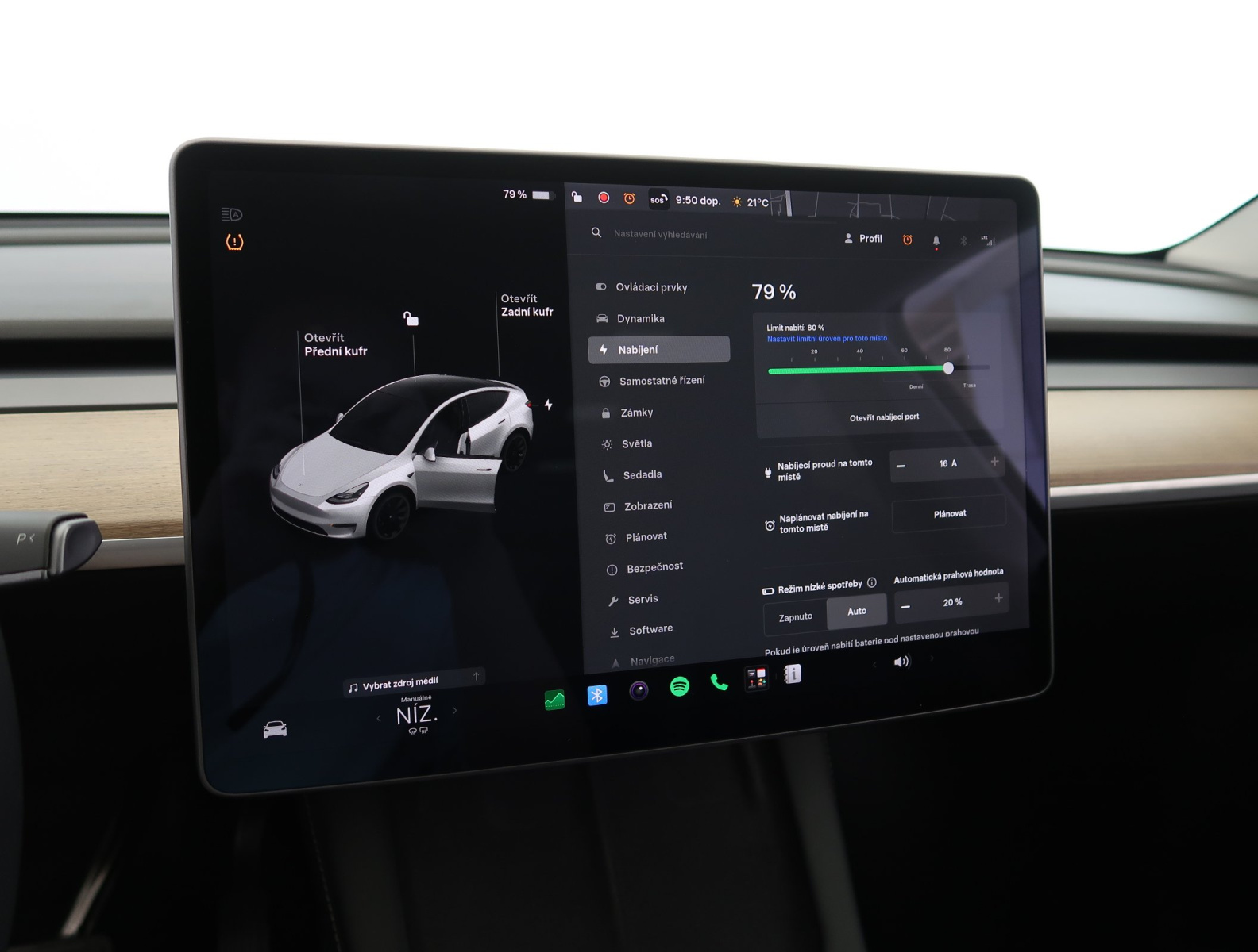 Tesla Model Y Long Range AWD – fotografie 27