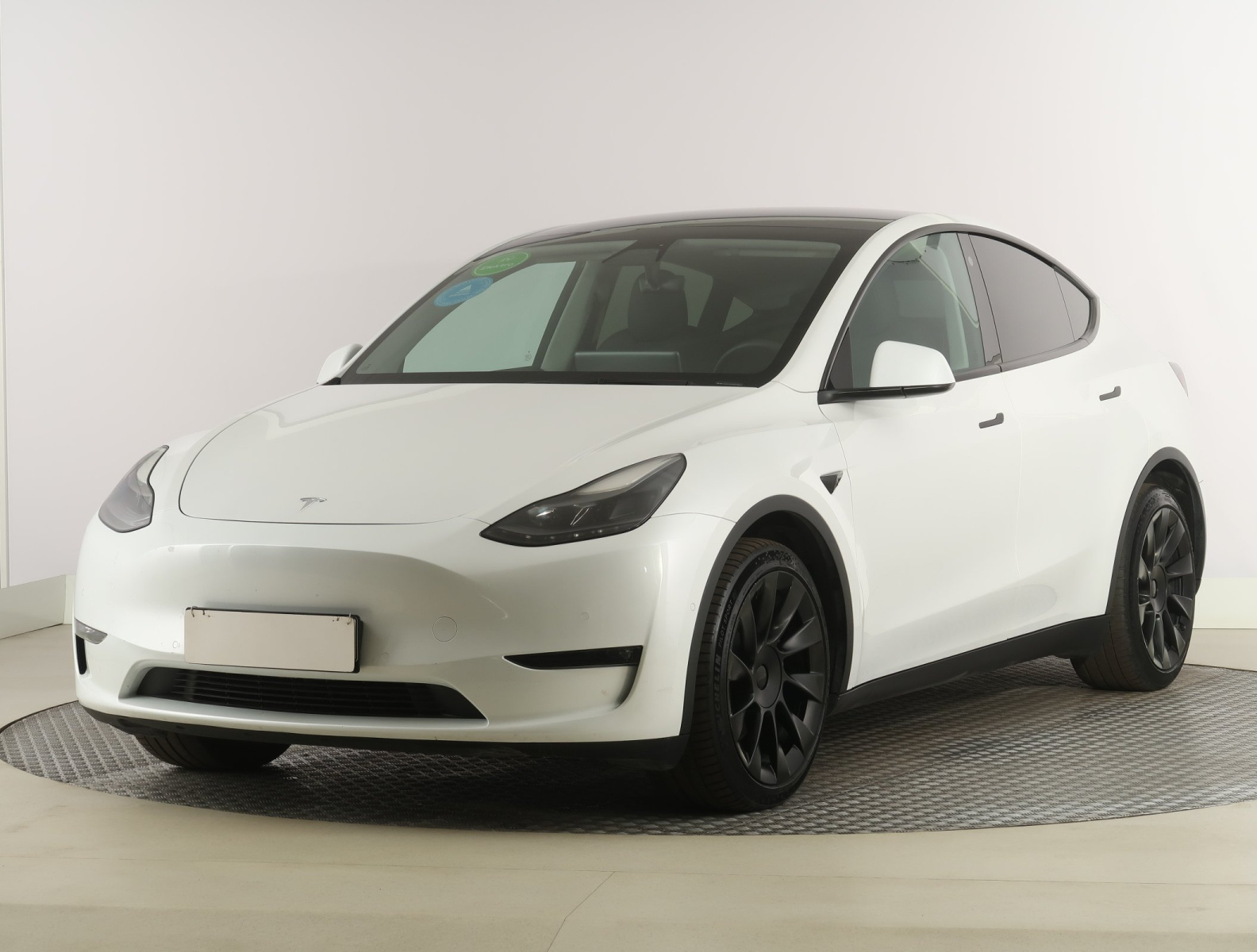 Tesla Model Y Long Range AWD – fotografie 3