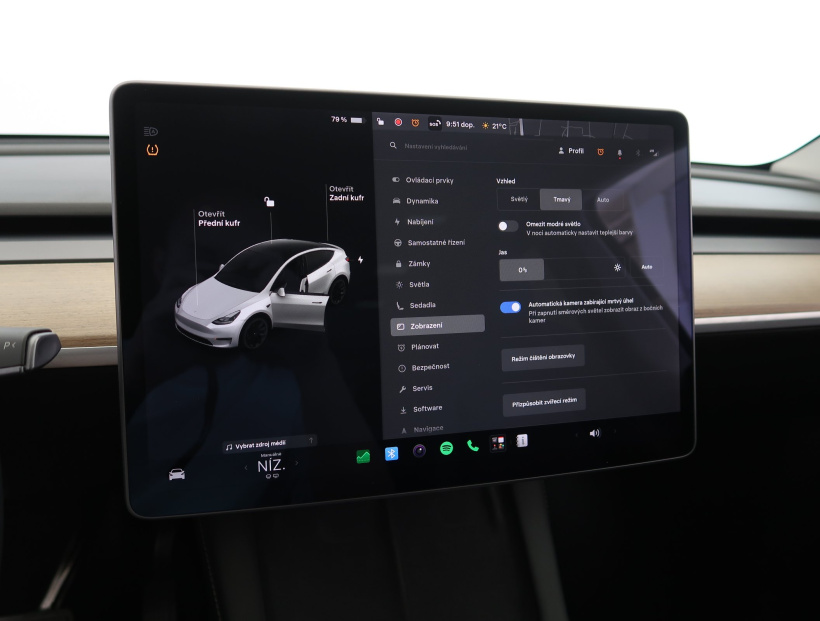 Tesla Model Y, 2021