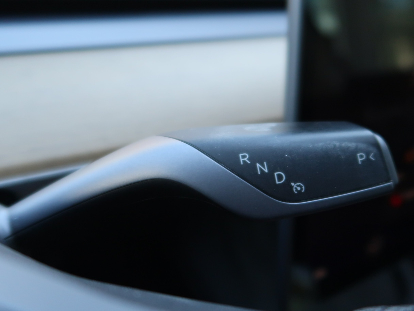 Tesla Model Y, 2022