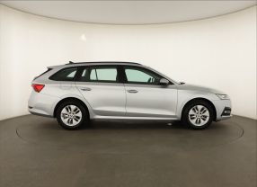 Škoda Octavia - 2022