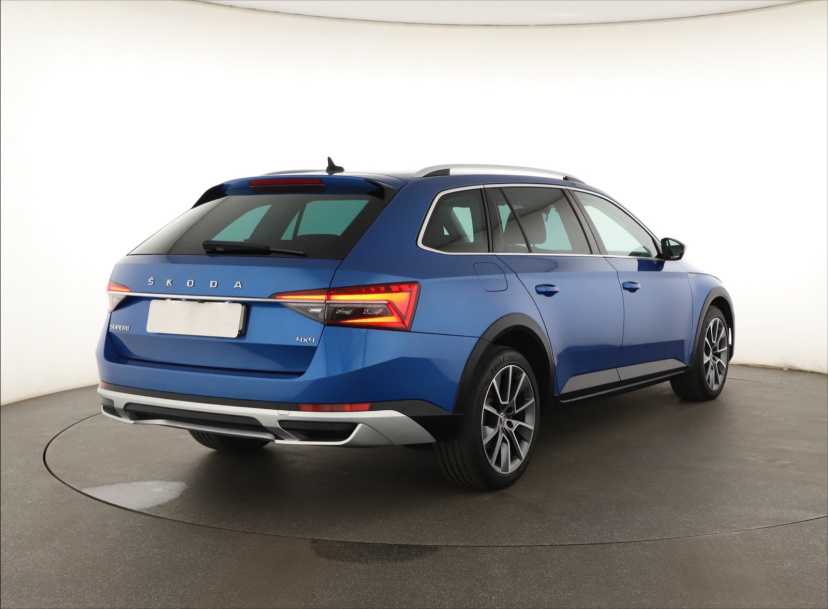 Škoda Superb, 2021