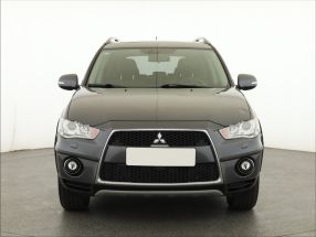 Mitsubishi Outlander - 2011
