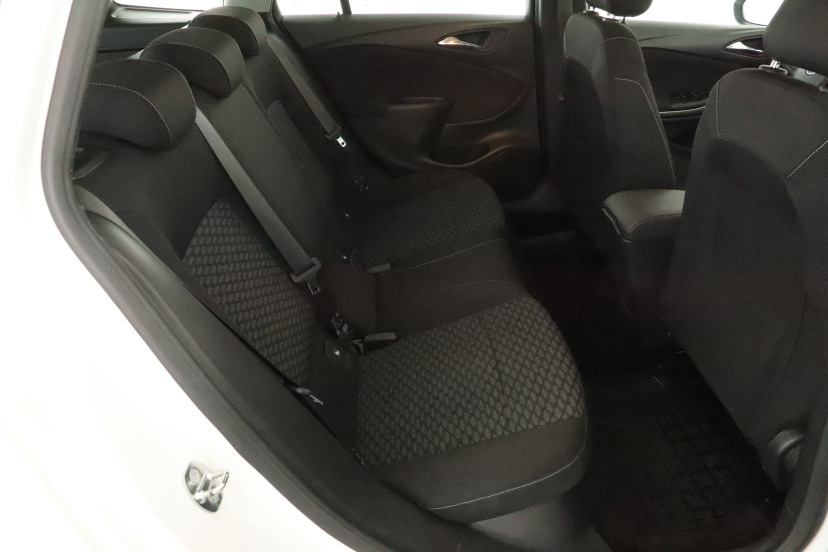 Opel Astra, 2017