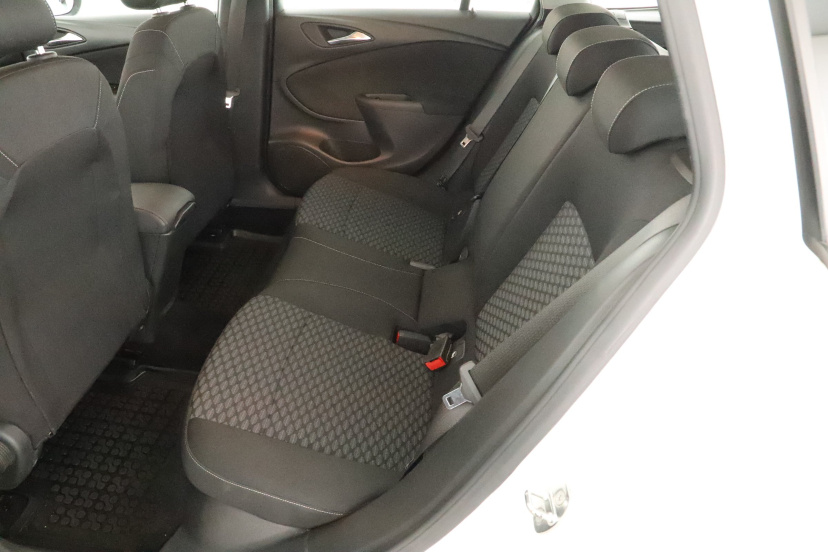 Opel Astra, 2017