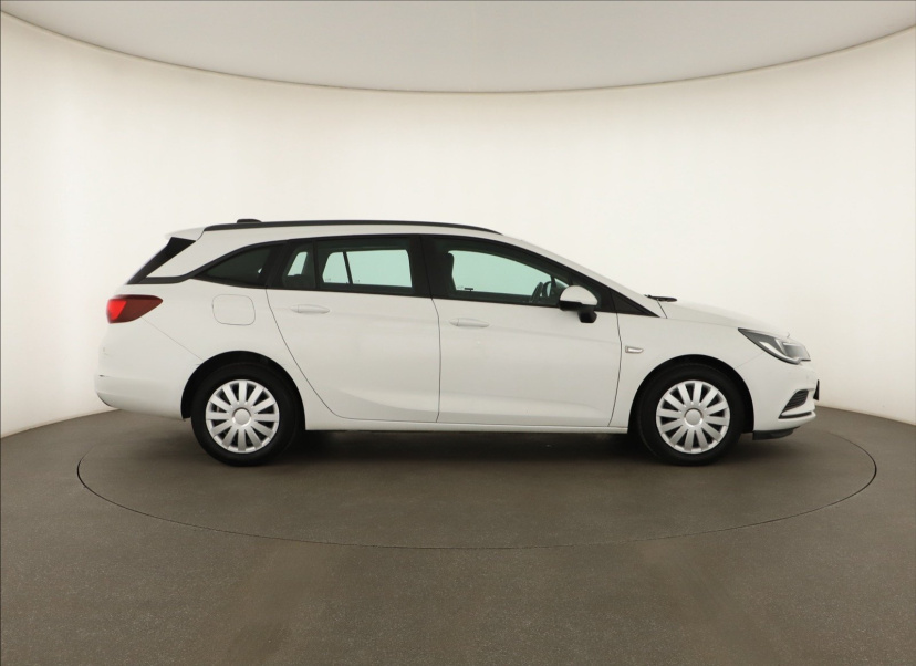 Opel Astra, 2017