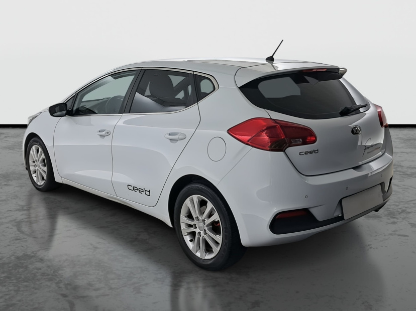 Kia Ceed, 2013