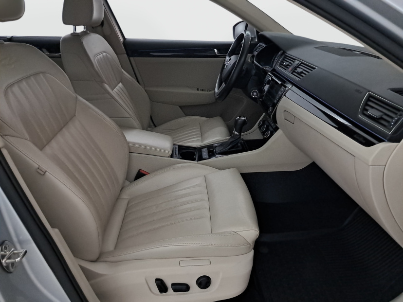 Škoda Superb, 2016