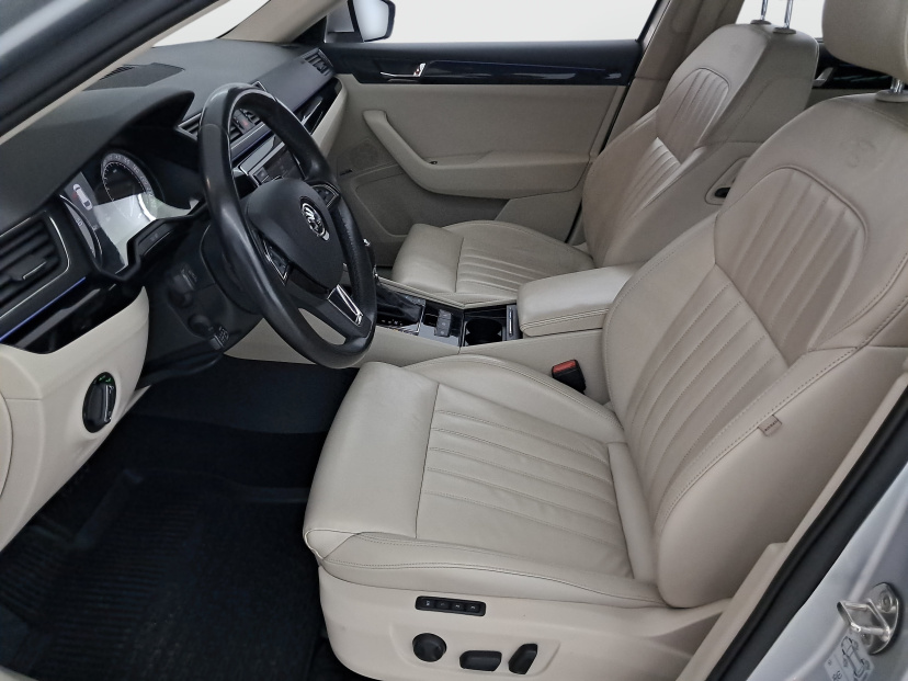 Škoda Superb, 2016