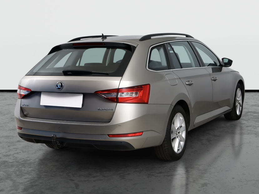 Škoda Superb, 2016