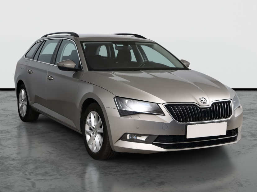 Škoda Superb, 2016