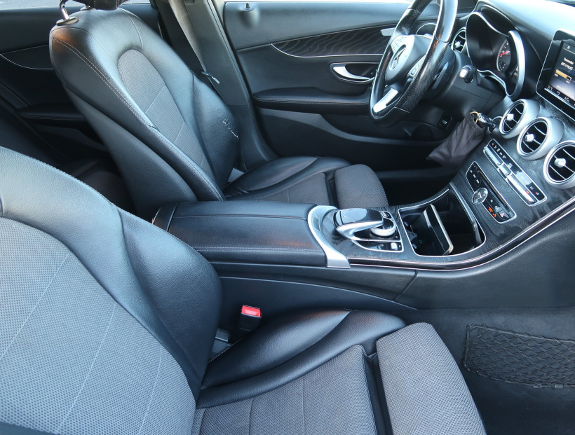 Mercedes-Benz C, 2017