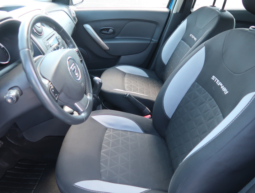 Dacia Sandero, 2013