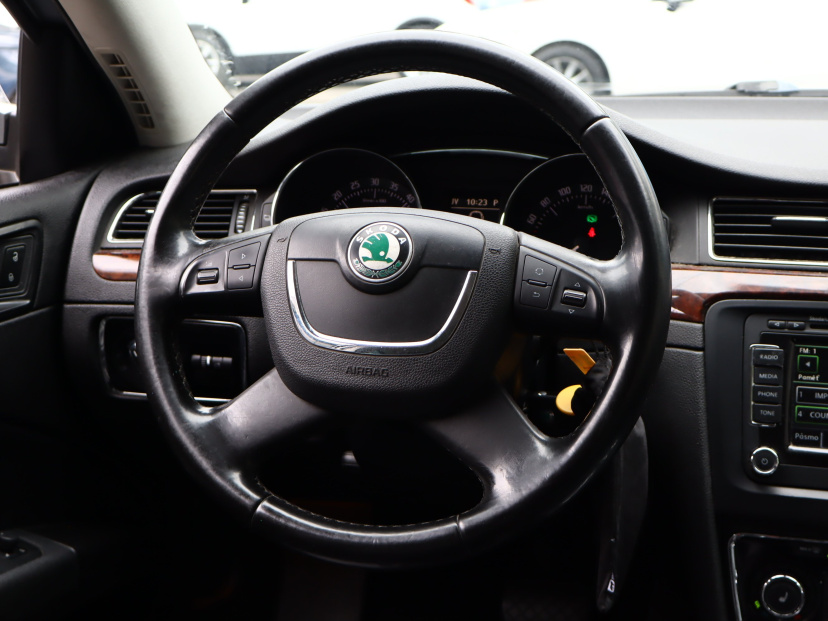 Škoda Superb, 2009