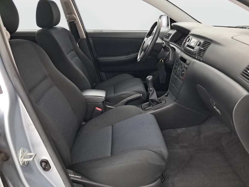 Toyota Corolla, 2005