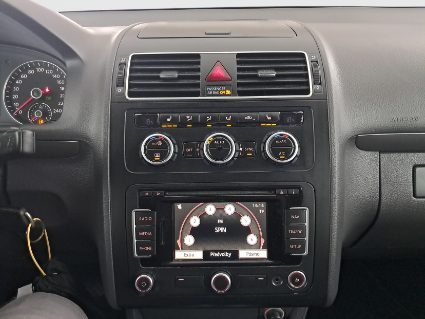 Volkswagen Touran, 2015