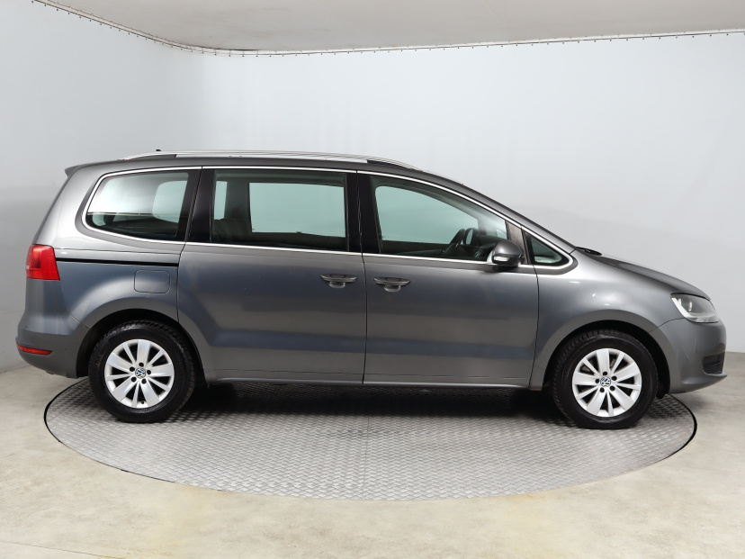 Volkswagen Sharan, 2012