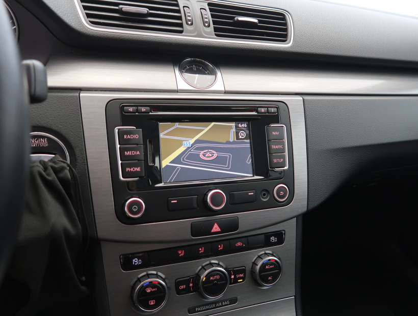 Volkswagen Passat, 2012