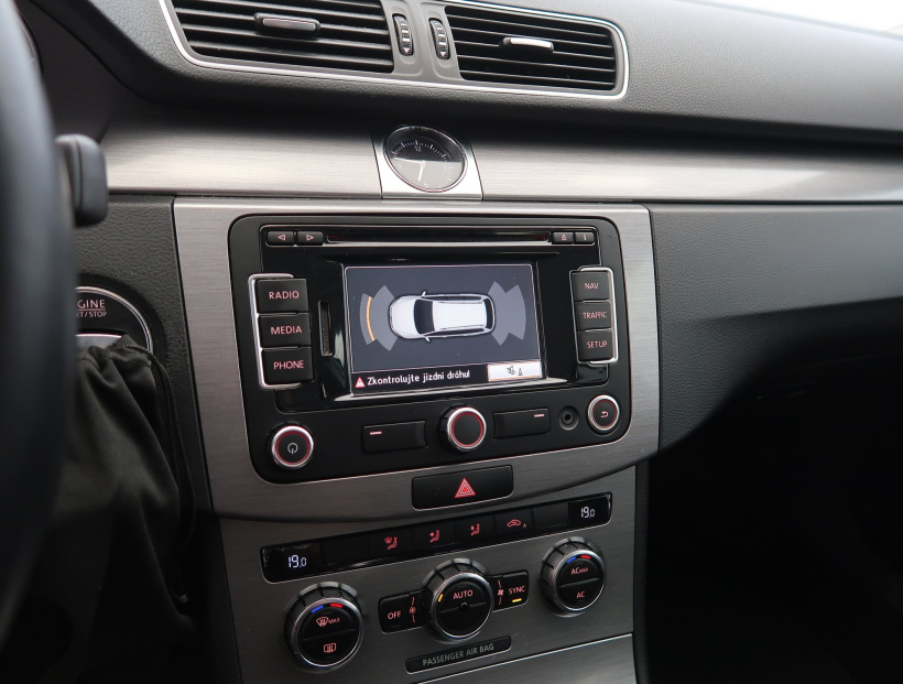 Volkswagen Passat, 2012