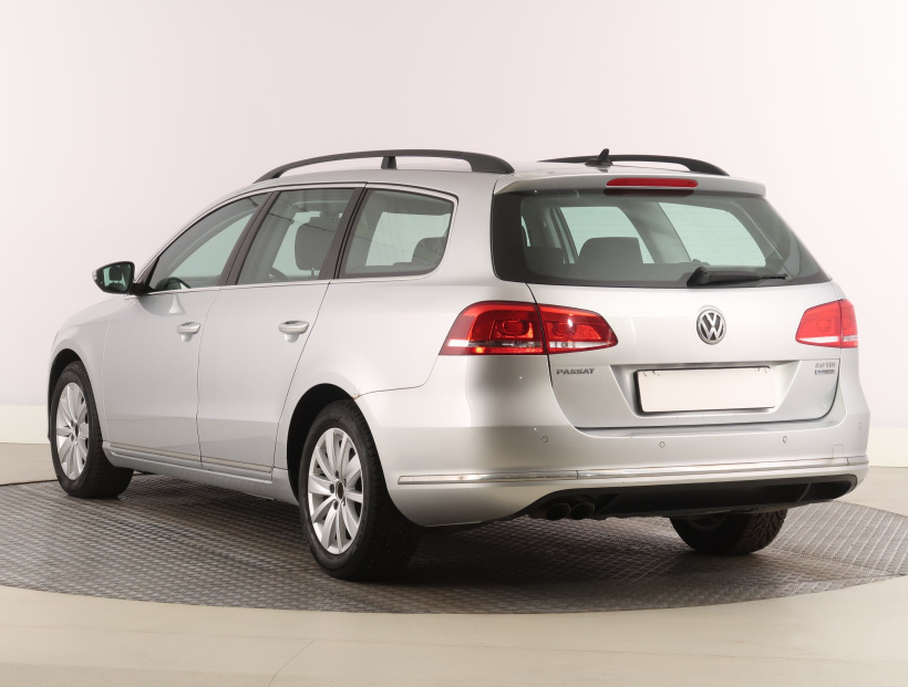 Volkswagen Passat, 2012