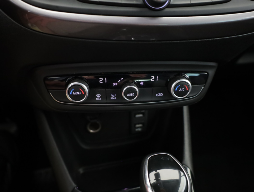 Opel Crossland, 2018