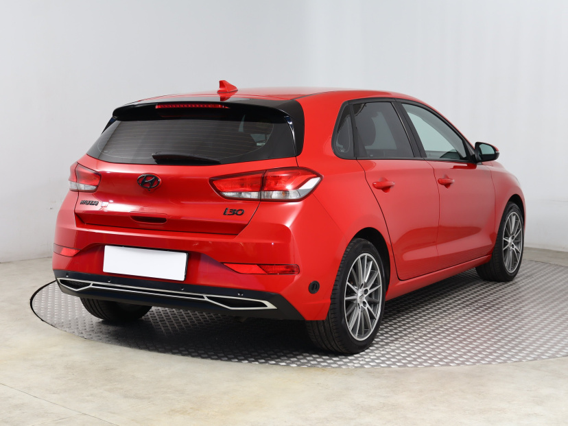 Hyundai i30, 2021