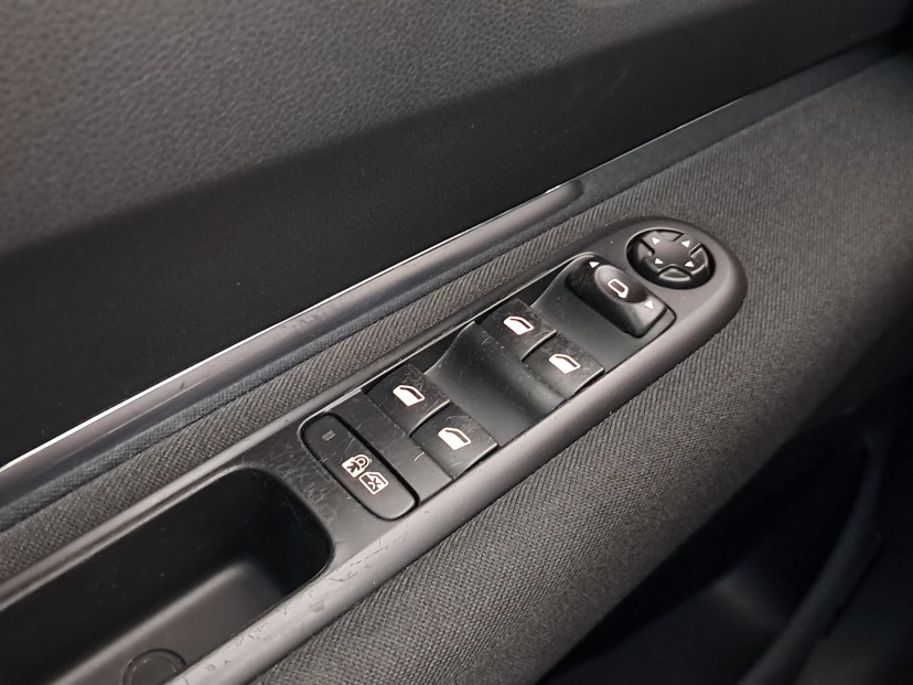 Peugeot 3008, 2014