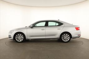 Škoda Superb - 2022