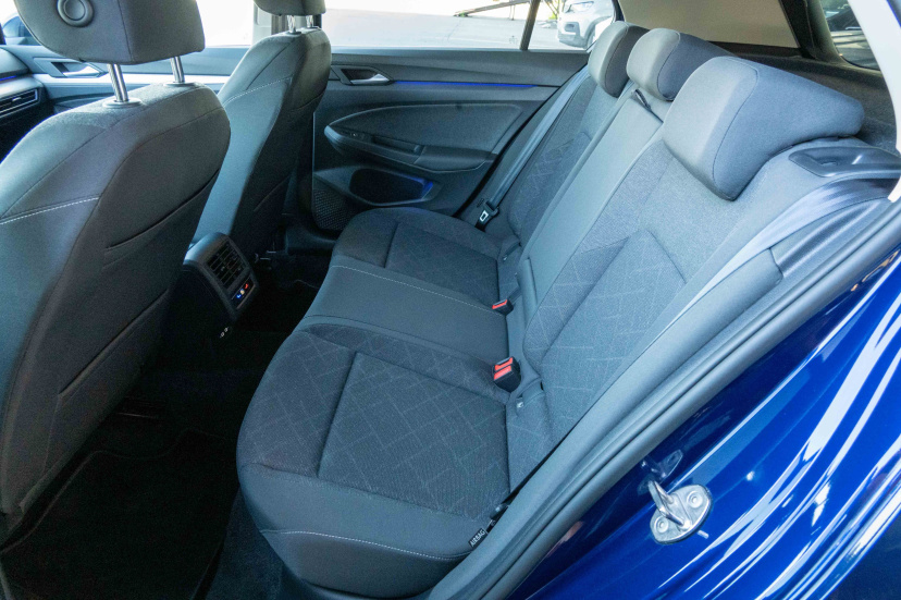 Volkswagen Golf, 2023
