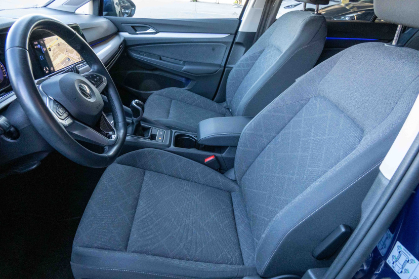 Volkswagen Golf, 2023