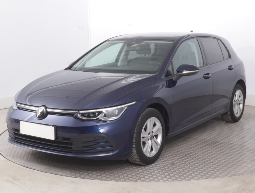 Volkswagen Golf, 2023